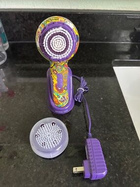 Michael Todd soniclear face/body cleansing brush